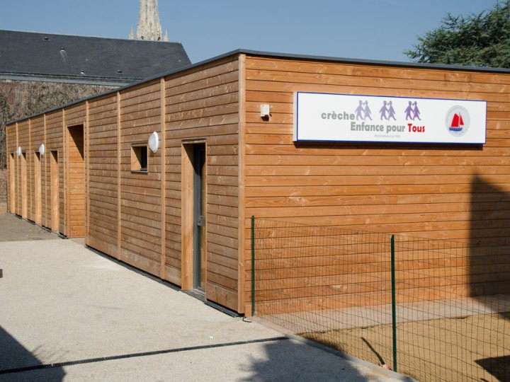 Construction de crèche rapide modulaire bois de 450 m2 livrée en 4 mois à Harfleur
