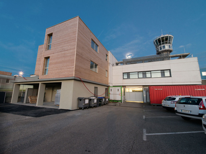 Bâtiment aéroport Saint-Exupéry – Lyon